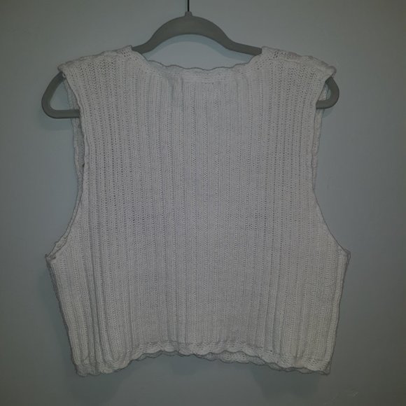 Womens Sweater Top With Floral Design Size Petite Large - Picture 2 of 4